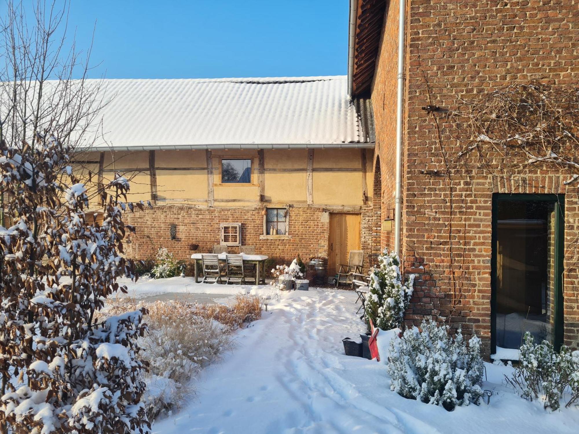 Vakantiewoning In Monumentale Boerderij Met Yurt Eckelrade Exterior photo